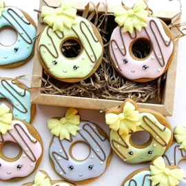 Donut met strik 8,5 cm cookie cutter