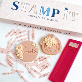 Alfabet WRITTEN  "COMPLEET" met stempel houder -