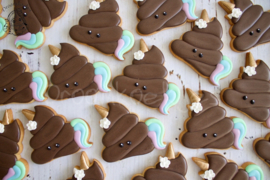 Unicorn poep emoji cookie cutter