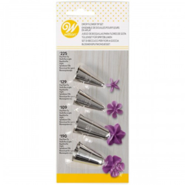 Wilton Decorating Tip Set Flowers #109, #129, #190, #225