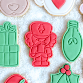 Nutkraker ###  stempel & cookie cutter - 2 delig