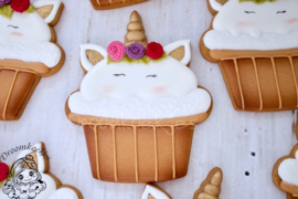 Unicorn cupcake cookie cutter