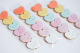 LOVE TEXT stempels & cookie cutter - 7 delig