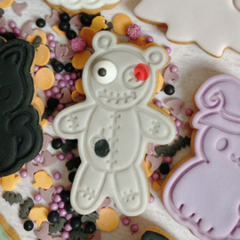 Vodoo stempel & cookie cutter - 2 delig