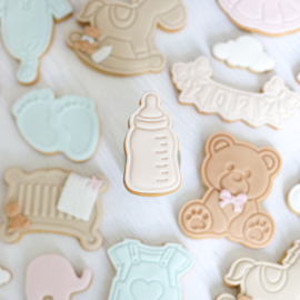 Baby flesje - stempel  & cookie cutter - 2 delig