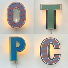 WANDLAMP | Letter