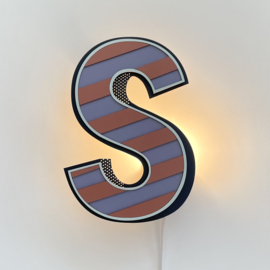 WANDLAMP | Letter