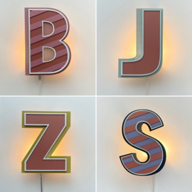 WANDLAMP | Letter