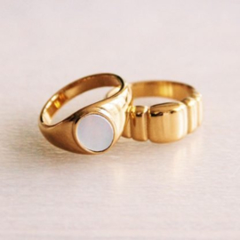 Ring Roundshell Stone