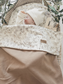 Deken Knit Mokka / Drawn Flower