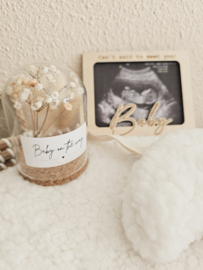 Glazen stolpje ~ Baby on the way ~ met bloemetjes