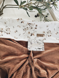 Deken Toffee Velvet Rib / Romantic Flower