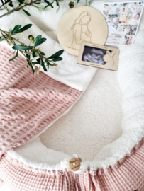 Babynestje Poeder roze wafel / teddy ~ Voorraad item