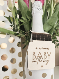 Wijn label hanger Sip Sip Hooray