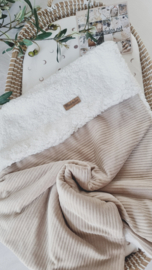 Babynestje Greige Velvet Rib / teddy