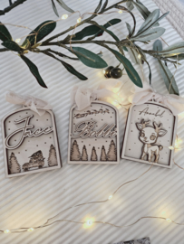Houten Kerstbalornament arrenslee ~ Naam