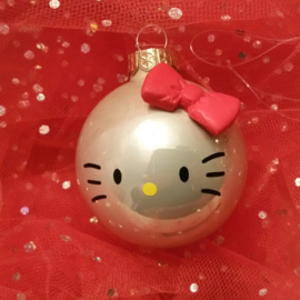 Hello Kitty kerstbal ( cremé, 5,7 cm)