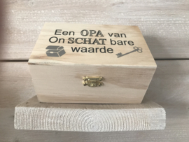 Houten kistje voor opa ( 15 cm x 10 cm x 8 cm)