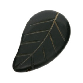 kraal/hanger blackhorn leaves / blad 40 x 22 mm  p/6