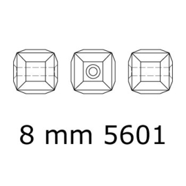 5601 kraal kubus 8 mm Crystal (001) p/6