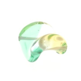 glaskraal twist 18 x 18 mm handgemaakt licht groen