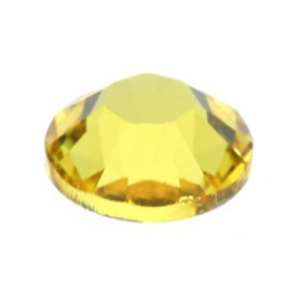 2028 plaksteen 4,8 mm / SS 20 light topaz F (226)  p/50