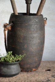 Authentieke nepalese waterkruik
