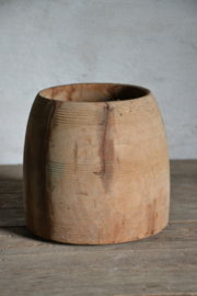 Oude houten Nepalese pot