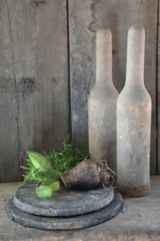Oude houten kegels