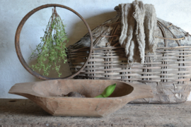 Authentieke oude houten trog