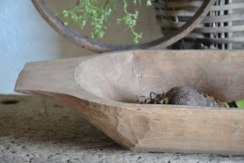 Authentieke oude houten trog