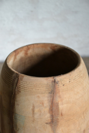 Oude houten Nepalese pot