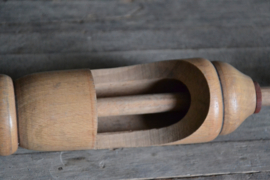 Authentieke houten notenkraker