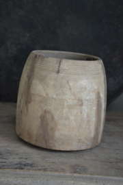 Oude houten nepalese potten