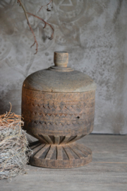 Stoere houten pot met deksel