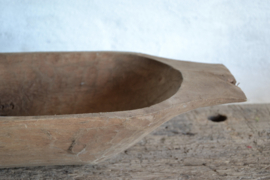 Authentieke oude houten trog