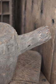 Oud houten potje met steel