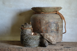 Origineel oud Nepalees waterkruikje met deksel