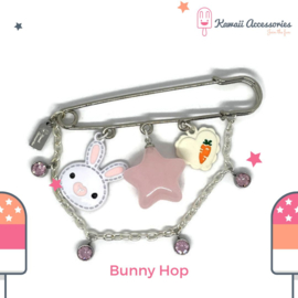 Bunny Hop - Kawaii brooch
