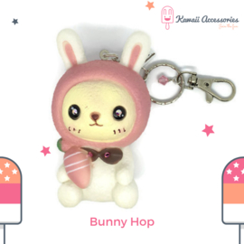 Bunny Hop Sqeak - Kawaii bagchain / kawaii keychain