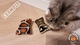 2 delige set snuffelzakjes verrassing Wild animals ( gevuld met catnip en  valeriaan)