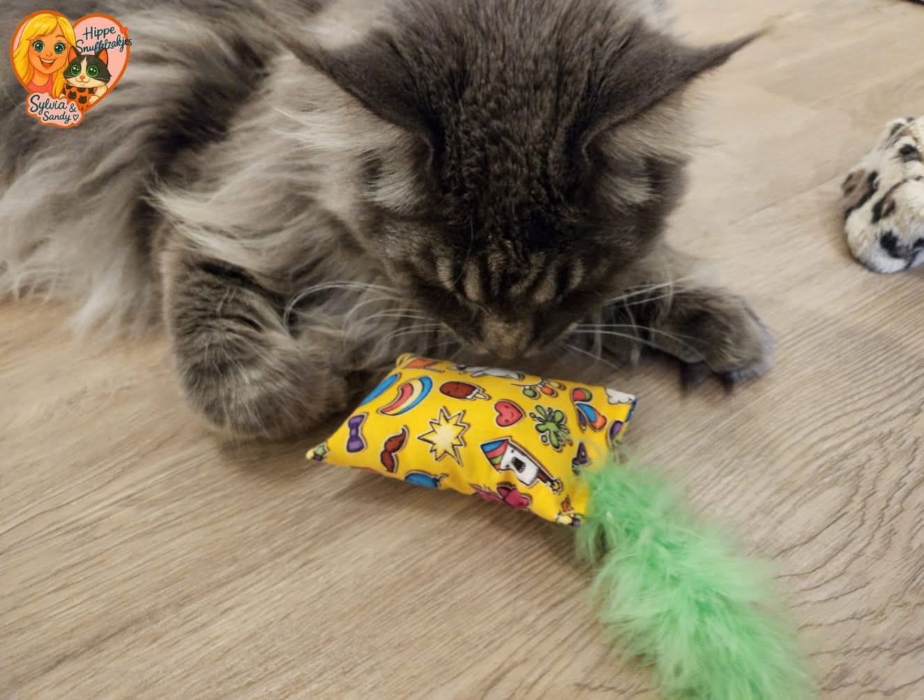 NIEUW/ Snuffelzakje  Zomerfestival met staart (gevuld met catnip én valeriaan)