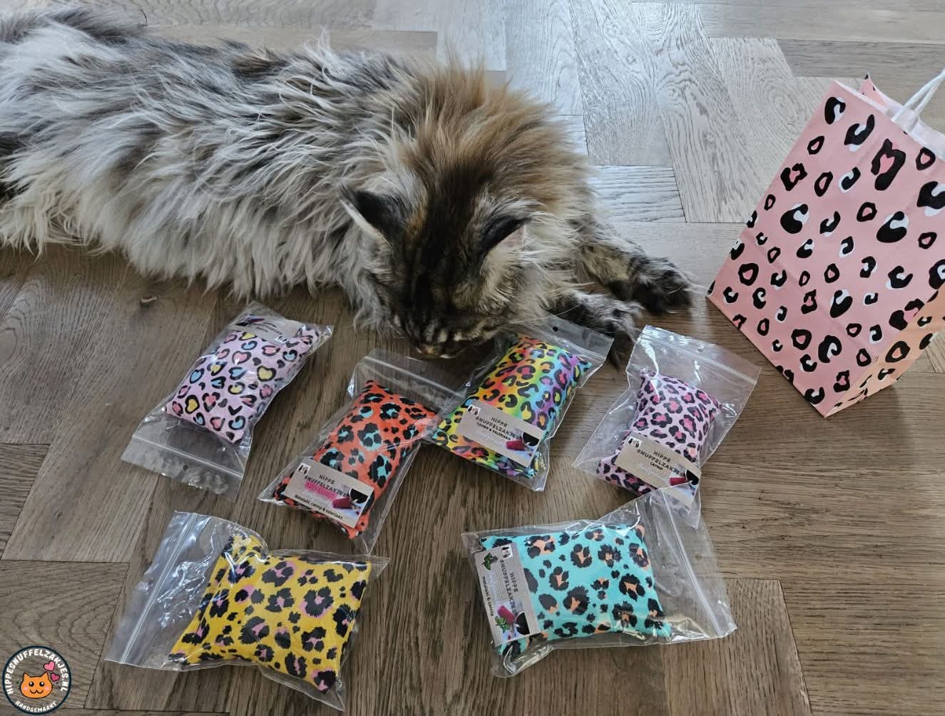 UNIEK / 6 delige kennismakkingspakket snuffelzakjes Vrolijke panter