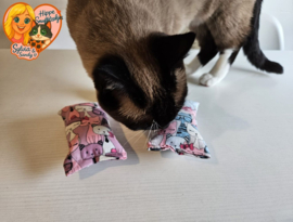 NIEUW/ 2 Snuffelzakjes Schattige katten (gevuld met matatabi)