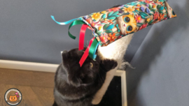 NIEUW/ Snuffelzakje gym Happy cats met lintjes (gevuld met matatabi)