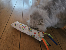 NIEUW/ Snuffelzak Gym XXL Birthday met lintjes (gevuld met catnip)