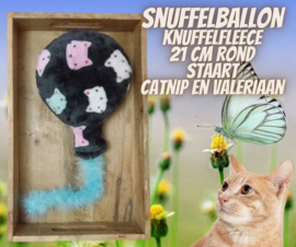 Snuffelballon knuffelfleece met blauwe staart (gevuld met catnip én valeriaan)