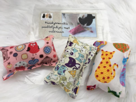 3delige set snuffelzakjes Verrassing 3 stuks (gevuld met valeriaan) + 1 cadeautje