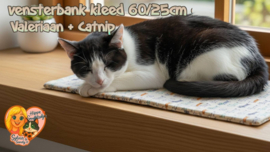 AANBIEDING / Licht geel vensterbankkussen Katten 25x60 (gevuld met catnip én valeriaan)