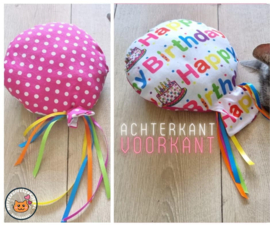 Snuffelballon Happy Birthday (roze) met lintjes, belletjes knisper (gevuld met catnip én valeriaan)